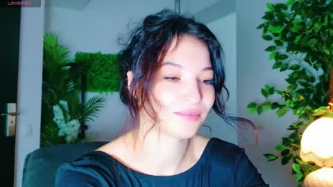 cuteness__girl online show from 14, 10, 2025