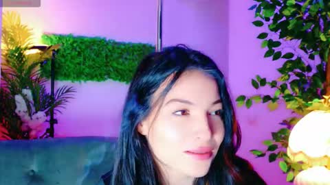 cuteness__girl online show from 6, 11, 2025