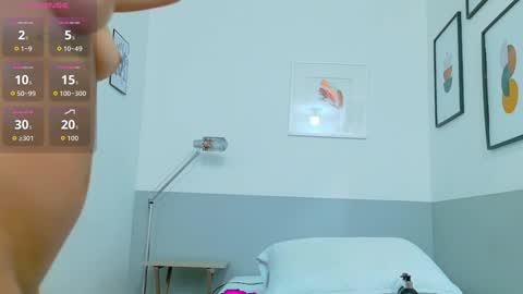 cutepetitee online show from 13, 9, 2025