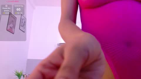 cutepetitee online show from 13, 2, 2026