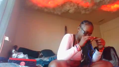 mary mack online show from 17, 2, 2025