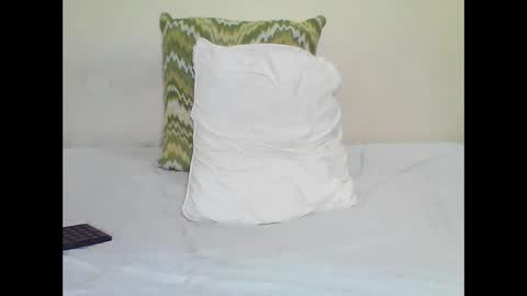 Snapshot of cutetinah chatting on 8, 10, 2025 TAMARA online show from 8, 10, 2025