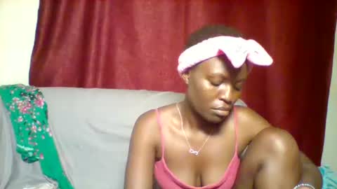 cutey_lunar online show from 28, 1, 2025