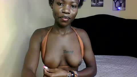 Snapshot of cutey_mara chatting on 6, 7, 2026 cutey_mara online show from 6, 7, 2026