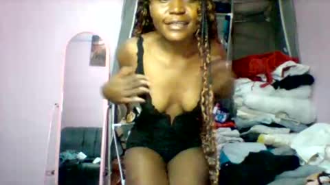 Snapshot of cutezola chatting on 22, 11, 2025 cutezola online show from 22, 11, 2025