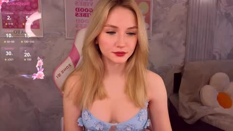 Snapshot of cutie_angels chatting on 21, 1, 2025 HelloMy name Eva online show from 21, 1, 2025