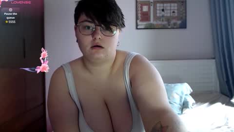 Sophie  Lilith online show from 22, 9, 2025