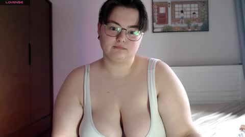 Sophie  Lilith online show from 28, 9, 2025