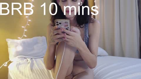 Lilliana or Lil 3 online show from 2, 12, 2024