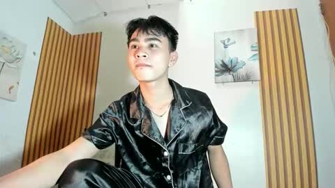 Snapshot of cutie_luwi chatting on 20, 10, 2025 luwi online show from 20, 10, 2025