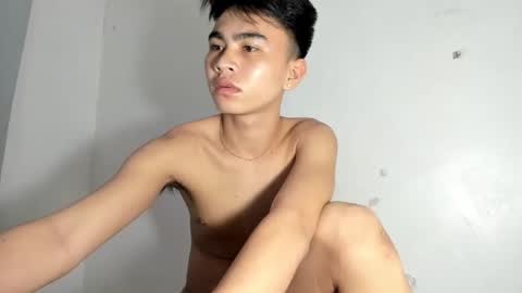 Snapshot of cutie_luwi chatting on 23, 11, 2025 luwi online show from 23, 11, 2025