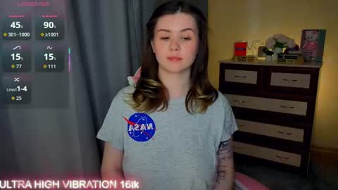 Snapshot of cutie_mili chatting on 15, 6, 2026 mili online show from 15, 6, 2026