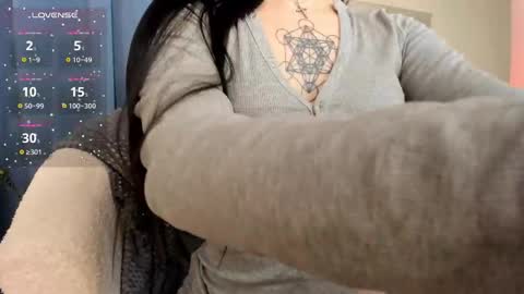 Monica online show from 7, 4, 2026