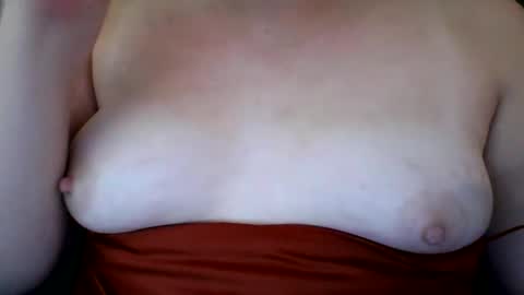 Snapshot of cutiecaleighxo chatting on 2, 10, 2025 cutiecaleighxo online show from 2, 10, 2025