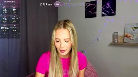 cutiefull_lion online show from 8, 10, 2025