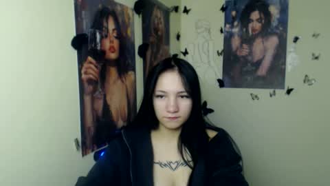Snapshot of cutielady_ chatting on 5, 2, 2026 Emma online show from 5, 2, 2026