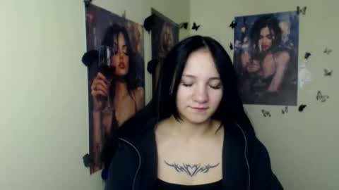 Snapshot of cutielady_ chatting on 6, 2, 2026 Emma online show from 6, 2, 2026