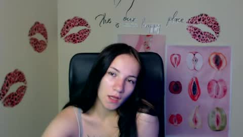 Snapshot of cutielady_ chatting on 16, 7, 2026 Emma online show from 16, 7, 2026