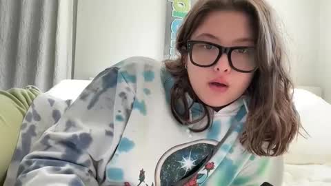 Snapshot of cutieoggg420 chatting on 16, 10, 2025 Cutieoggg420 online show from 16, 10, 2025