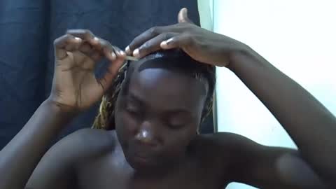 Snapshot of cuttey_slim22 chatting on 18, 5, 2026 cuttey_slim22 online show from 18, 5, 2026