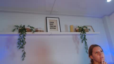 Snapshot of cuttie_blondie_dh chatting on 12, 2, 2026 Laura online show from 12, 2, 2026