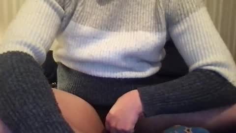 cuttop2373844 online show from 27, 2, 2025