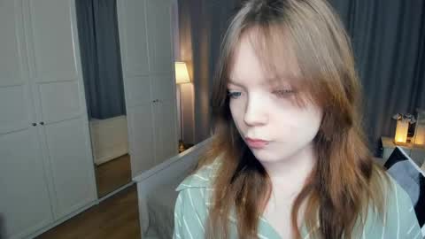 Snapshot of cuty_petite chatting on 1, 3, 2026 Anne online show from 1, 3, 2026