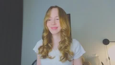 Snapshot of cuute_angell chatting on 21, 6, 2026 Virginia See you on Sunday online show from 21, 6, 2026
