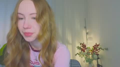 Snapshot of cuute_angell chatting on 2, 7, 2026 Virginia See you on Sunday online show from 2, 7, 2026
