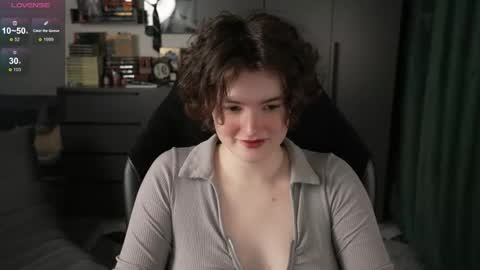 Snapshot of cybersamuraii chatting on 17, 4, 2026 Helen Blossom online show from 17, 4, 2026