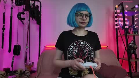 Snapshot of cyberxgoddess_ chatting on 6, 6, 2026 Lily Goddess online show from 6, 6, 2026