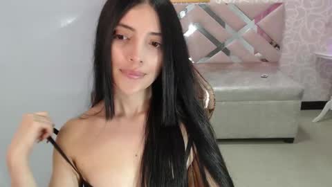 CINTIA ARAUJO online show from 25, 11, 2025
