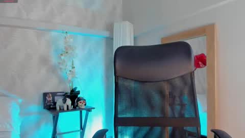 Snapshot of cyntia_adams chatting on 16, 2, 2025 cyntia_adams online show from 16, 2, 2025