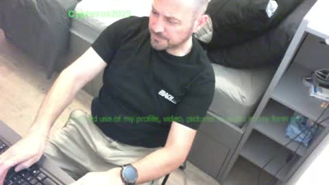 Chris online show from 12, 4, 2026