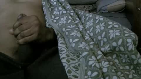 Snapshot of cyrus225 chatting on 1, 12, 2025 cyrus225 online show from 1, 12, 2025