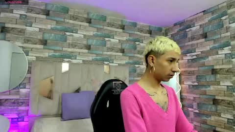 cyrus_tay online show from 26, 5, 2026