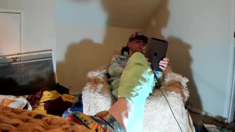 Andrew Thomas online show from 25, 11, 2025