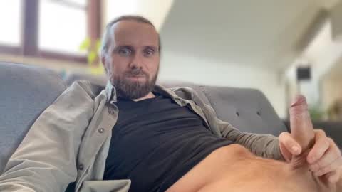 Snapshot of d0n_gi0vanni chatting on 5, 3, 2025 d0n_gi0vanni online show from 5, 3, 2025