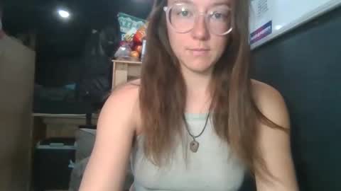 Snapshot of d3sert_moon chatting on 20, 11, 2025 d3sert_moon online show from 20, 11, 2025