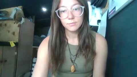 Snapshot of d3sert_moon chatting on 3, 12, 2025 d3sert_moon online show from 3, 12, 2025