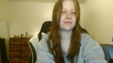 Snapshot of d_a_i_s_y chatting on 5, 3, 2025 Daisy online show from 5, 3, 2025