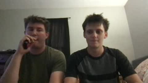 Snapshot of d_dart chatting on 28, 9, 2025 Aeboy12 online show from 28, 9, 2025