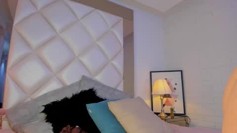 Snapshot of d_kimrouse_h chatting on 31, 12, 2024 Kim online show from 31, 12, 2024