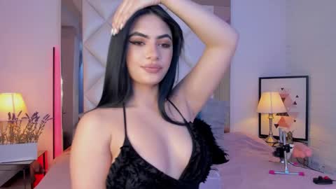 Snapshot of d_kimrouse_h chatting on 7, 1, 2025 Kim online show from 7, 1, 2025