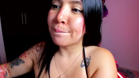 Ailyn  online show from 23, 1, 2025