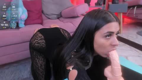 Snapshot of daaniela_moon chatting on 9, 11, 2025 Daniela online show from 9, 11, 2025