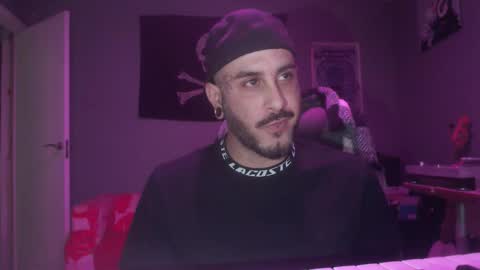 Snapshot of dabirdfree chatting on 1, 10, 2025 Destroyer online show from 1, 10, 2025