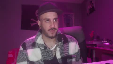 Snapshot of dabirdfree chatting on 13, 11, 2025 Destroyer online show from 13, 11, 2025