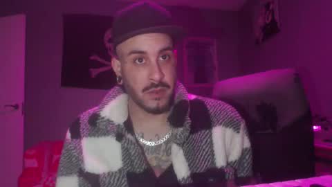 Snapshot of dabirdfree chatting on 18, 11, 2025 Destroyer online show from 18, 11, 2025