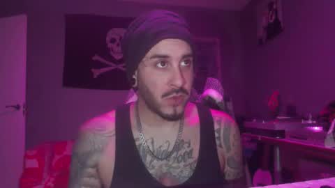 Snapshot of dabirdfree chatting on 1, 12, 2025 Destroyer online show from 1, 12, 2025